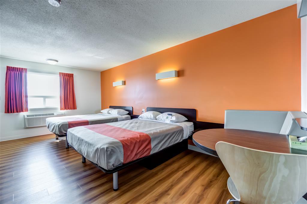 Joys Inn Innisfail, Ab Ruang foto