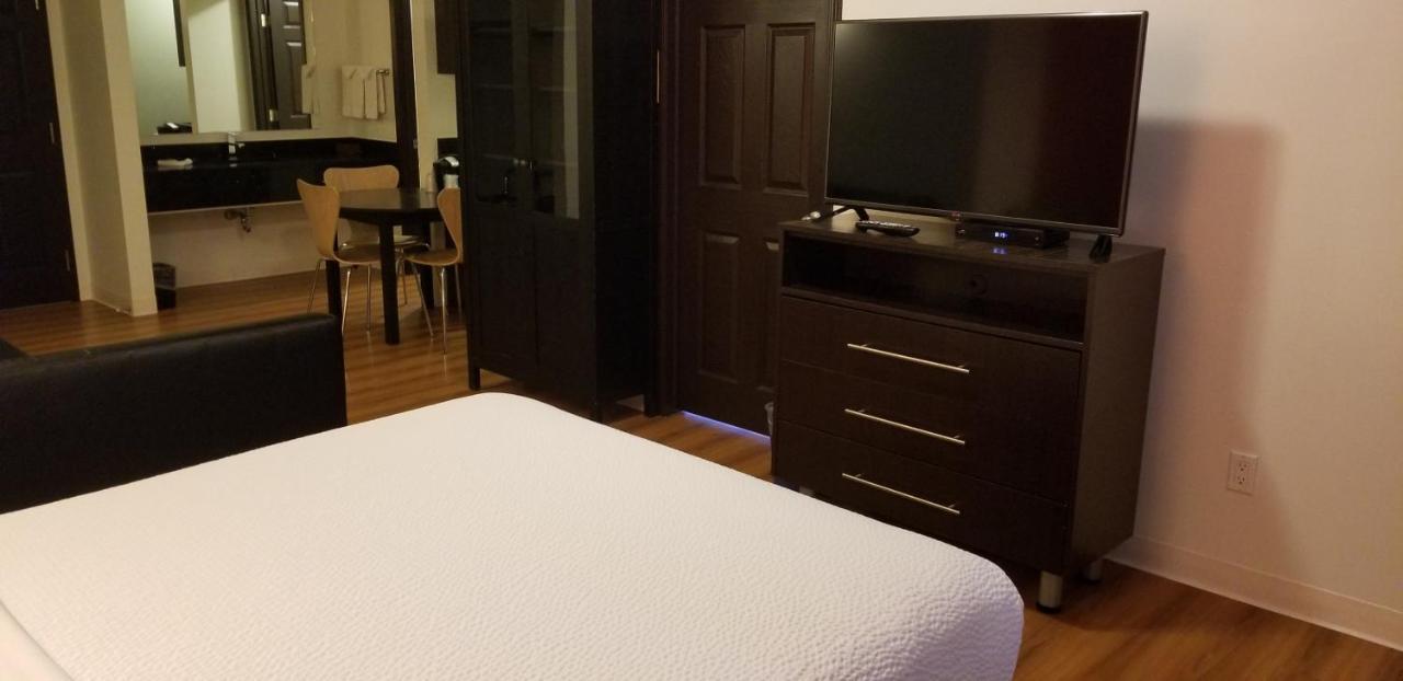 Joys Inn Innisfail, Ab Bagian luar foto