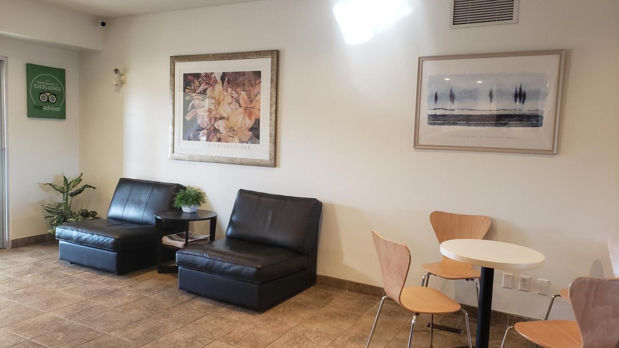 Joys Inn Innisfail, Ab Bagian luar foto